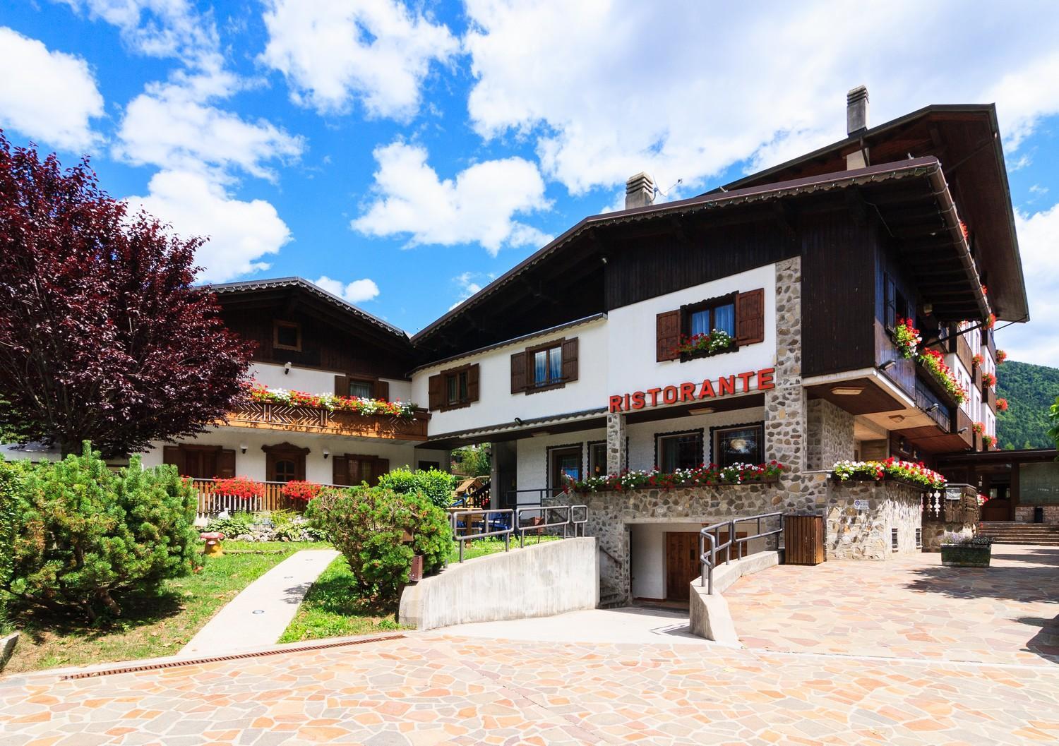 Hotel Edelweiss Con Ristorante Note Di Gusto Forni di Sopra Dış mekan fotoğraf